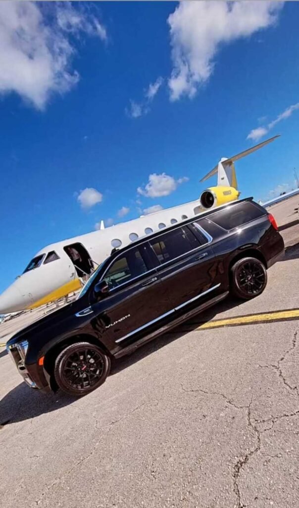 Private car service Nassau Bahamas picking up passengers at Lynden Pindling Airport for luxury airport transfer